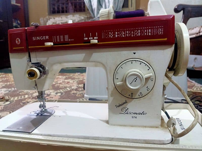 sewing machine singer 1