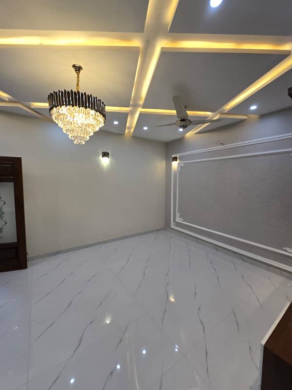 10 Marla Brand new modern House Available for sale in Talha Block Bahria Town Lahore 1