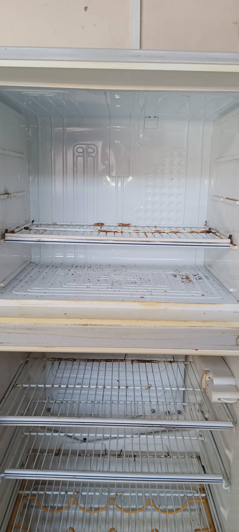 Refrigerator for sale urgent 6