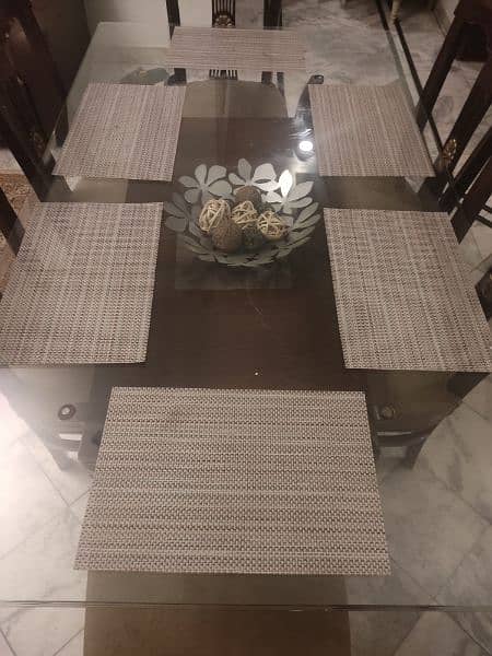 6 Seater Dining table Urgent sale 1