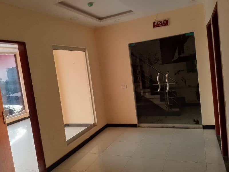 4 Marla Comercial floor available for Rent. call/0300/44/844/93 13