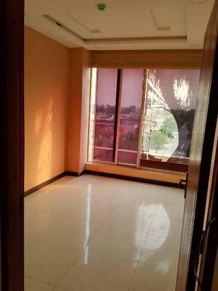 4 Marla Comercial floor available for Rent. call/0300/44/844/93 14