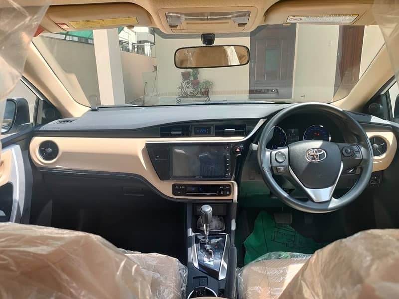 Toyota Corolla  altis X  1.6 automatic special edition 2022 4