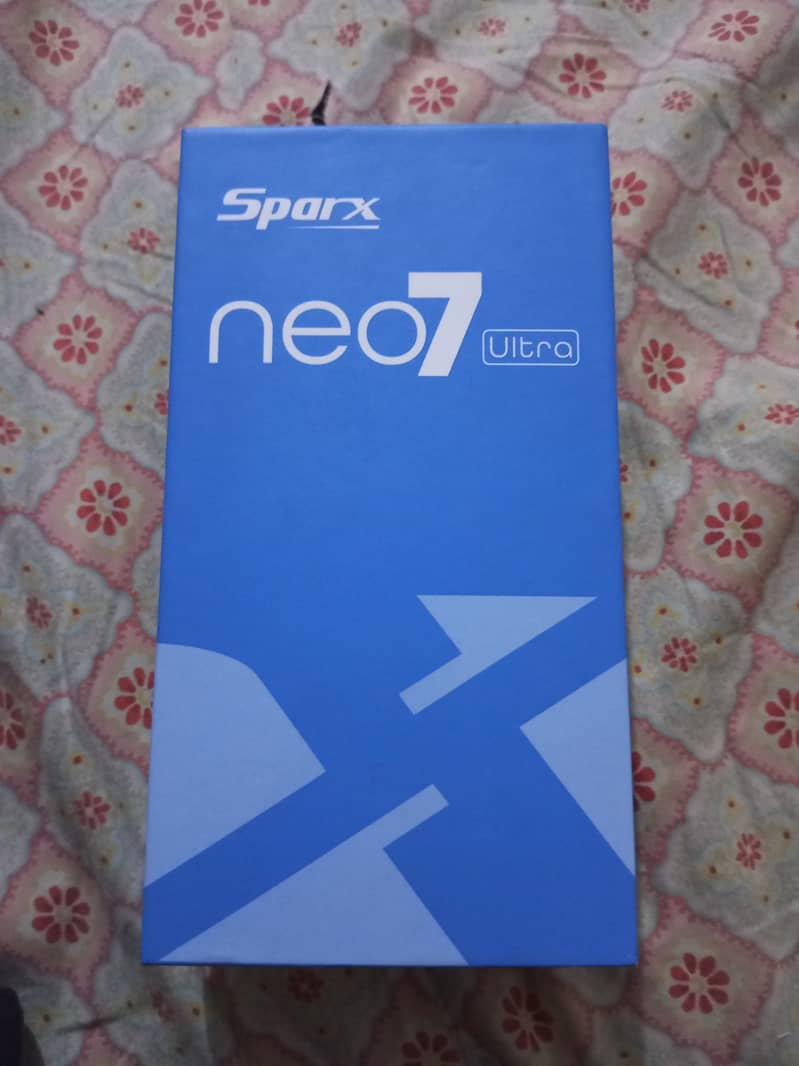 sparx neo 7 ultra new condition 10 month waranty 2