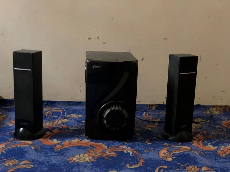 Xtreme speaker 2.1 model :eiffel 2 3