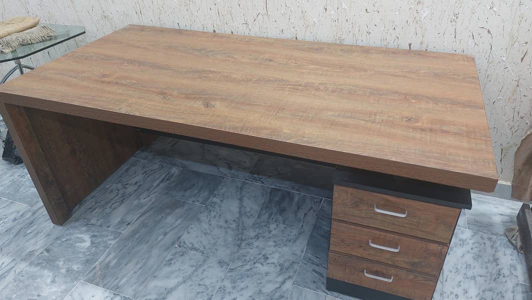 Branded Executive Office Table for Sale at Amazing price 2