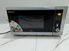 Dawlance microwave oven 2 in 1 grill Wala h full size vip condition