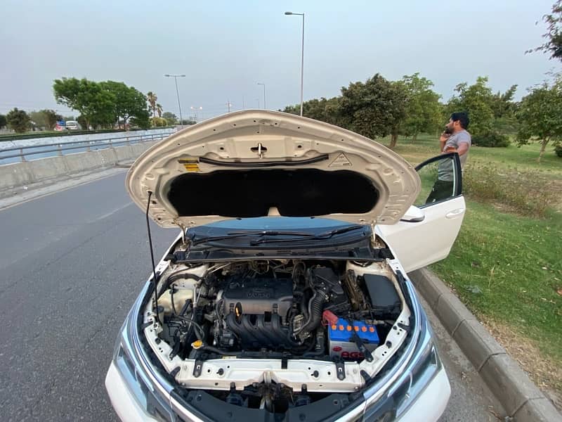 Toyota Corolla GLI 2018 13