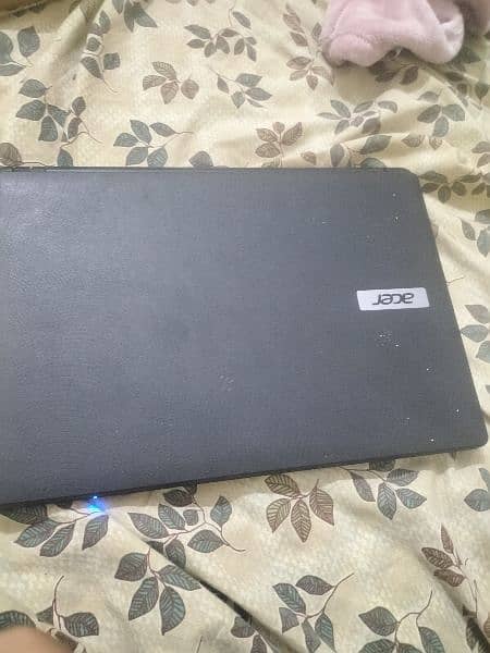 Acer aspire E14 model black Clore with original charger 5