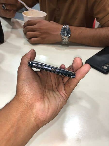 OnePlus 9 5G | 8/128 | 10/10 2