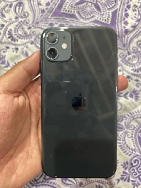 Iphone 11 64GB (10/10 condition) 97 Battery health WITH BOX 2