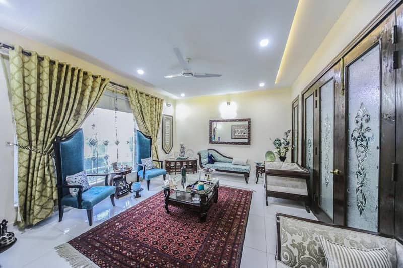 20 Marla Bungalow For rent in DHA Phase 7 Near McDonald's And Park 6