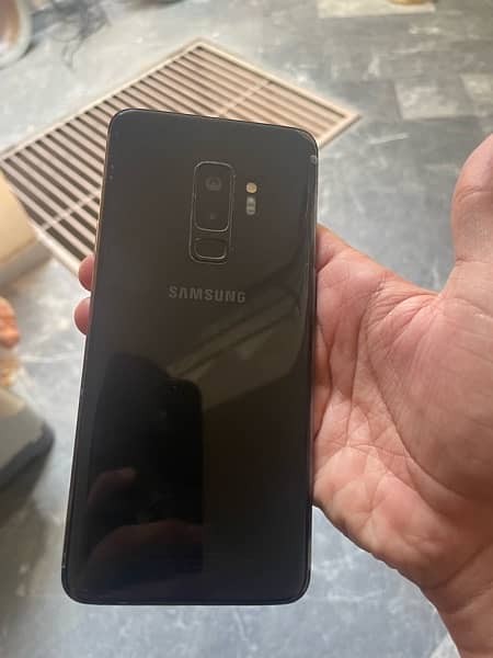 samsung S9+ with box 2