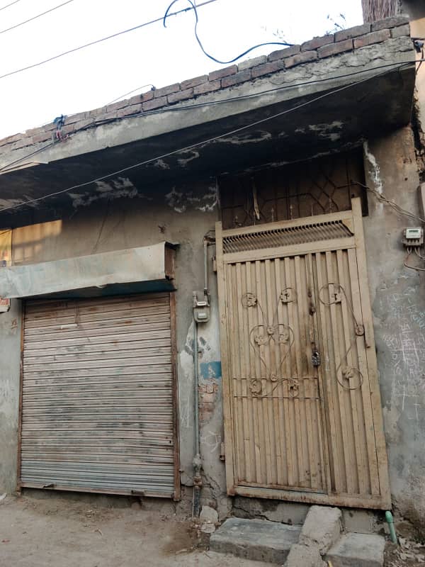 Prime location single story old house available for sale ideal location main band road 1