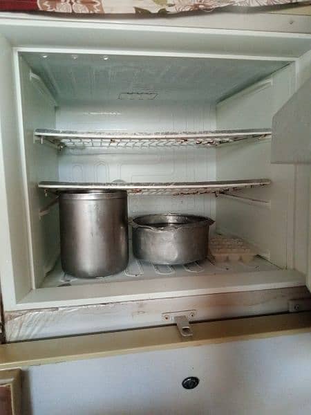 Refrigerator for sale good condition 0