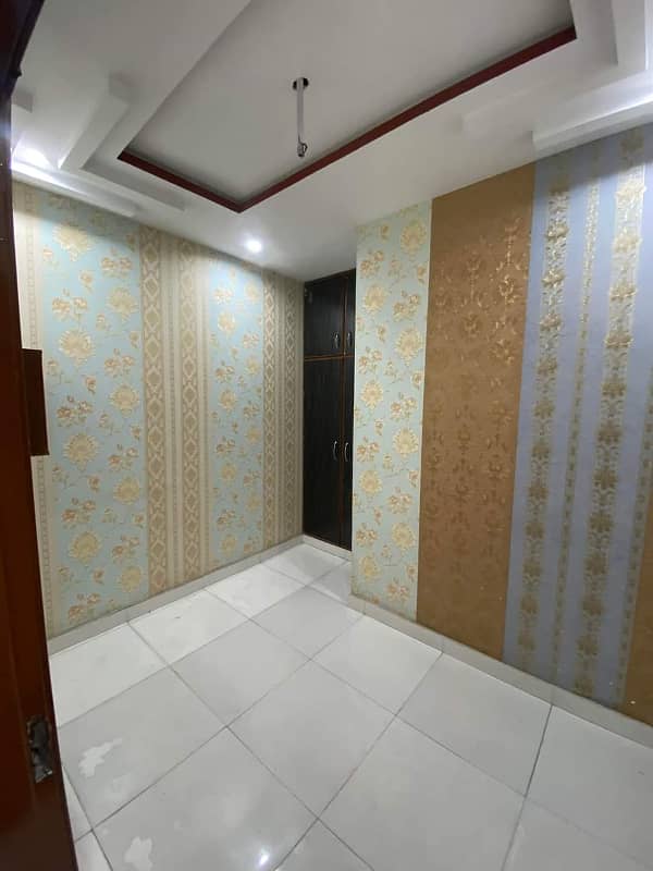 5 Marla house Available in low budget in sector B bahria town lahore 5