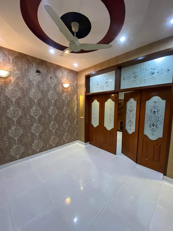 5 Marla house Available in low budget in sector B bahria town lahore 6