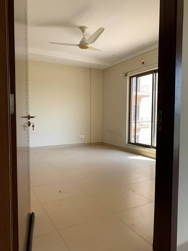 2 Beds Luxury 1100 Sq Feet Apartment Flat For Rent Located In Bahria Heights Bahria Town Karachi. 6