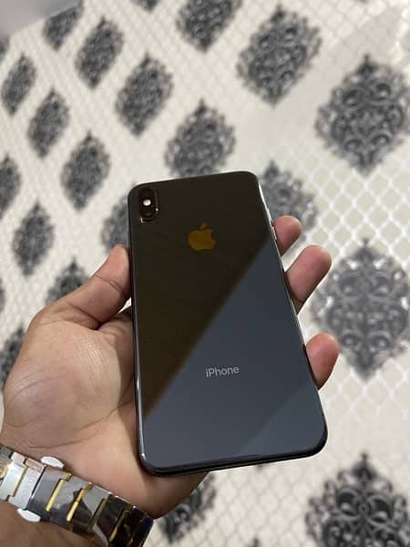 iPhone XSMAX Dual physical approved 64 GB 83 Battery  Health waterpack 1