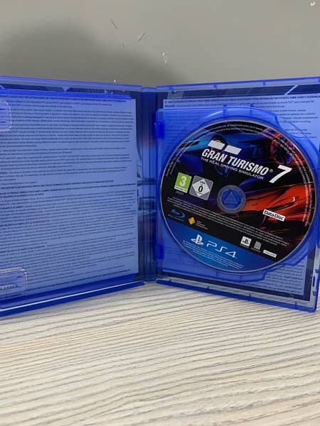 Gran Turismo 7 for ps4 in good condition 2