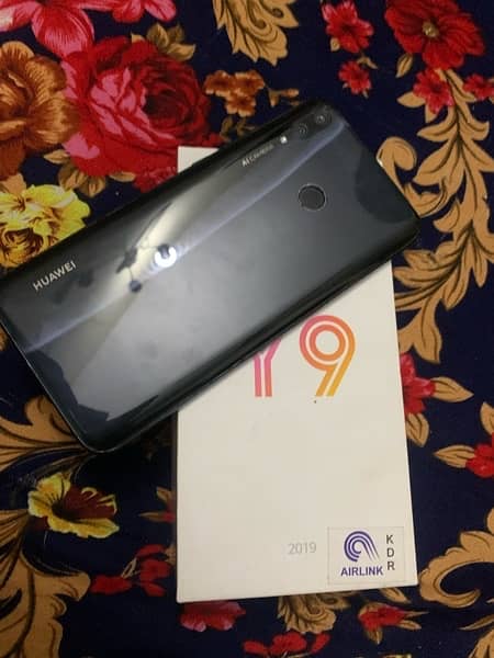 Huawei Y9 2019 with box 2
