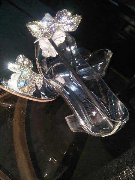 good quality and crystal bow transparent heels 2