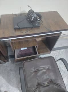 mini computer table as new neat and clean for sale 0