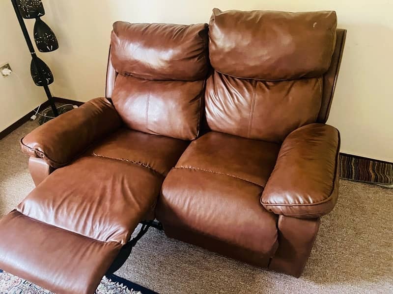 I  am selling my recliner 2