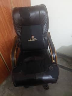 Exective chair for sale ,smooth moving and perfect with  back kushan