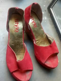 red shoes size 8