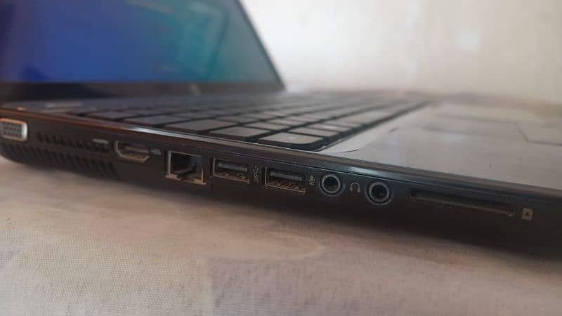 HP Laptop (Pavilion G6) AMD E2-1800 11