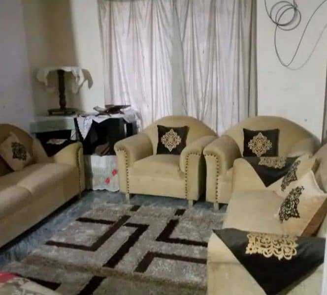 Sofa set , tables set and rug 4