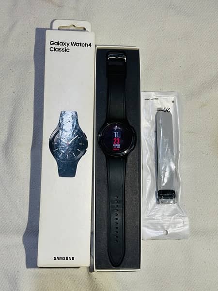 Samsung Watch 4 Classic Model *SM-R890* 5