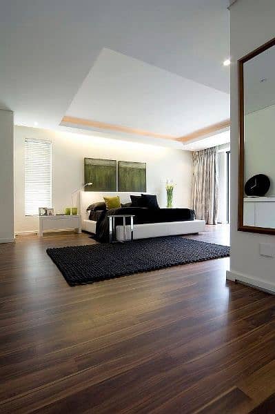 wooden floor& wallpaper& window Blinds& interior designing 5