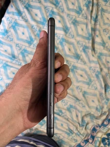 Iphone 11 - 128 GB - PTA Approved 7