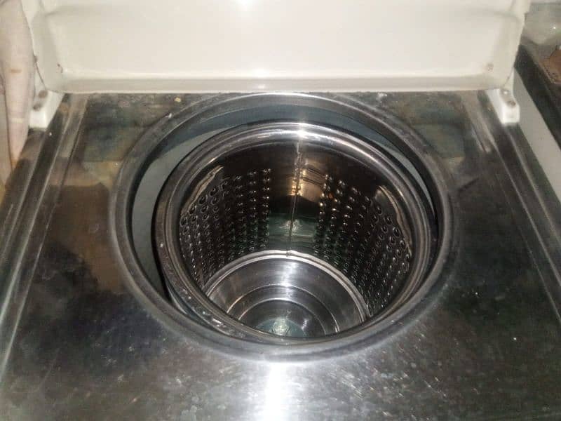 washing machine and dryer 2