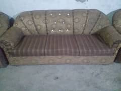 6 seater sofa set urgent for sale 0313 412 3635