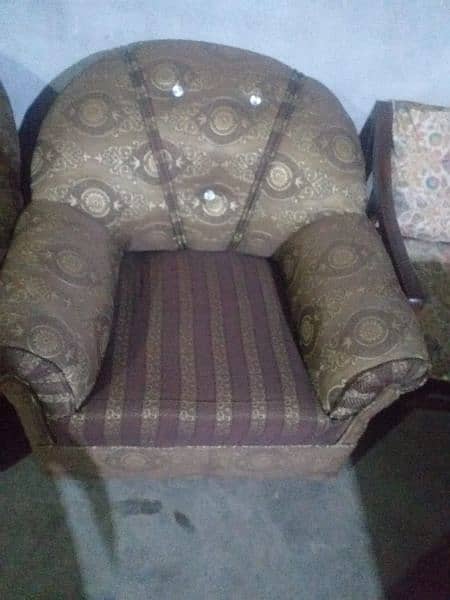 6 seater sofa set urgent for sale 0313 412 3635 2