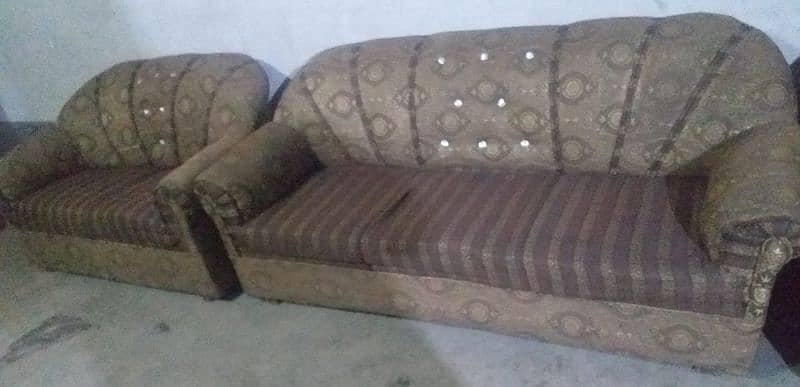 6 seater sofa set urgent for sale 0313 412 3635 3