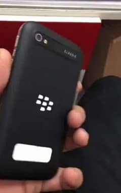 blackberry Q20 classic PTA approved My WhatsApp number 03001868066