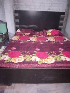 Bed baghair mattress 0