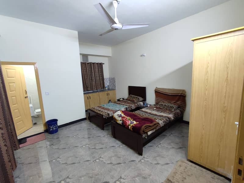 Hostel Room For Rent Near Ayub Park 2