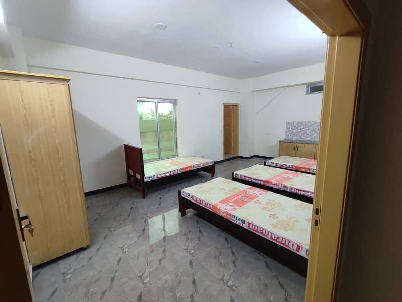 Hostel Room For Rent Near Ayub Park 6