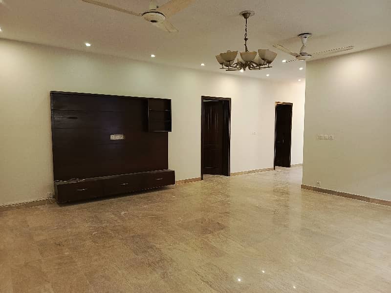 1 Kanal Double Unit House For Rent 4