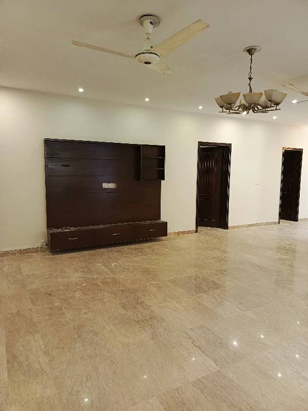 1 Kanal Double Unit House For Rent 5