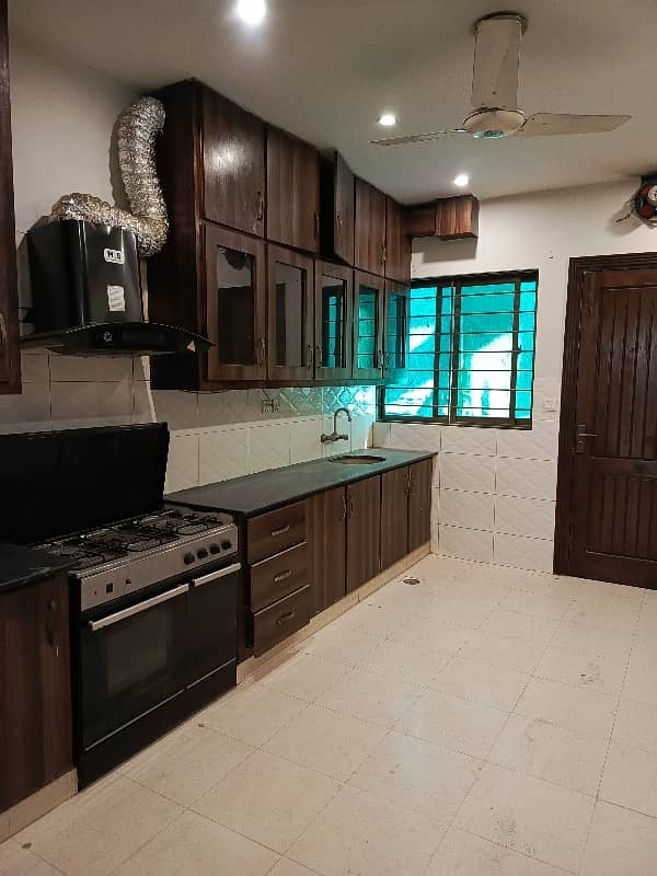 1 Kanal Double Unit House For Rent 7