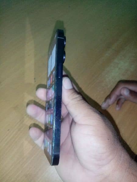 iPhone 14 Pro Max 10/10 condition 3