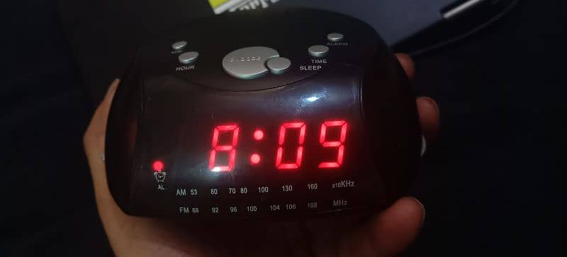 Tesco Digital Clock And FM Radio Alarm 1