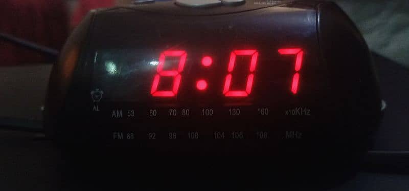Tesco Digital Clock And FM Radio Alarm 3