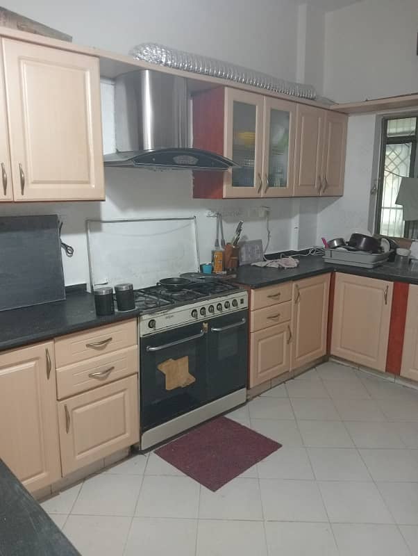 3 Bed DD Ground Floor Apartment in Askari 4 for Sale 14
